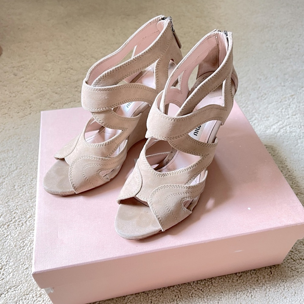 Miu Miu nude Calzature Donna Camoscio wedges